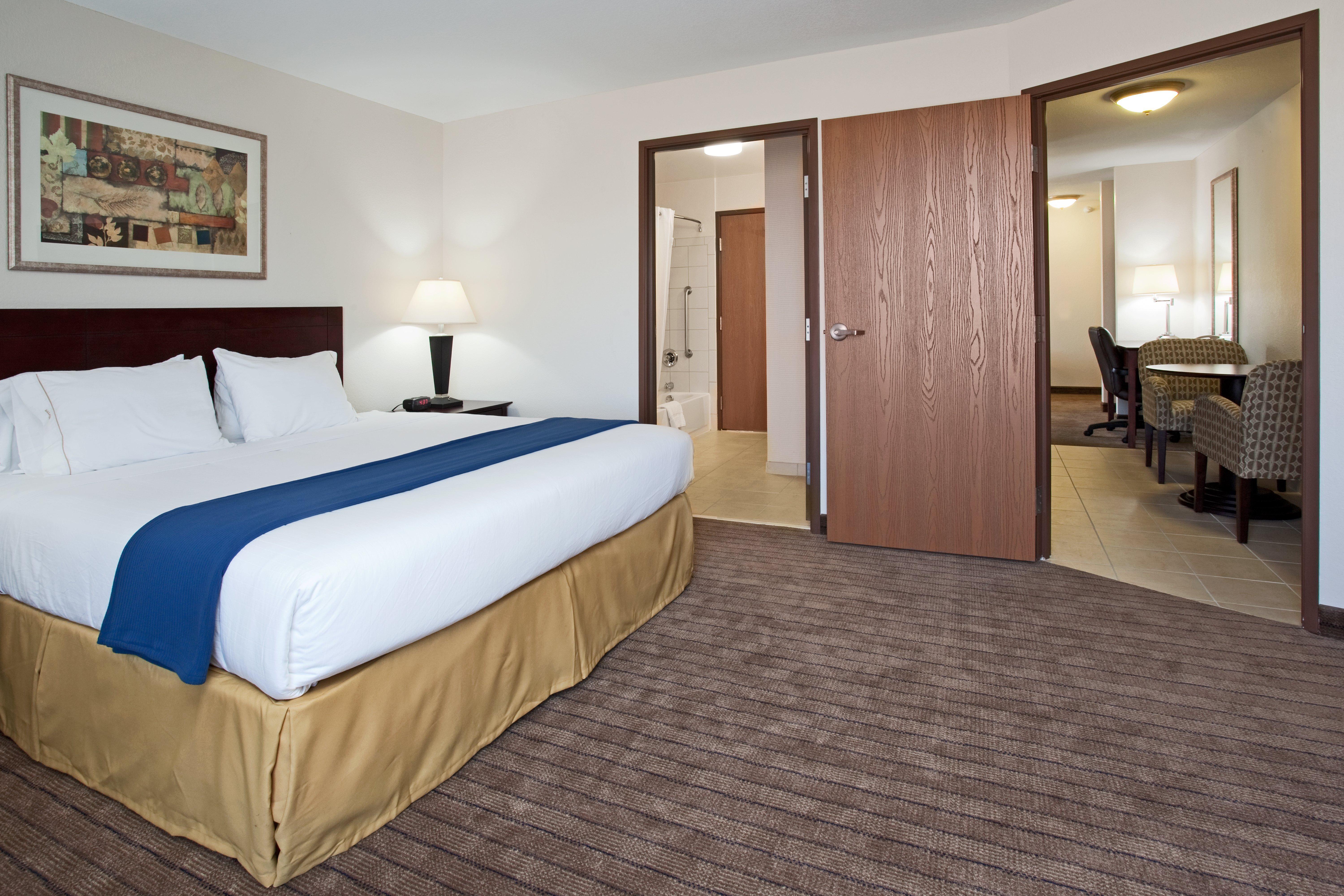 Holiday Inn Express & Suites Buffalo, An Ihg Hotel Bilik gambar
