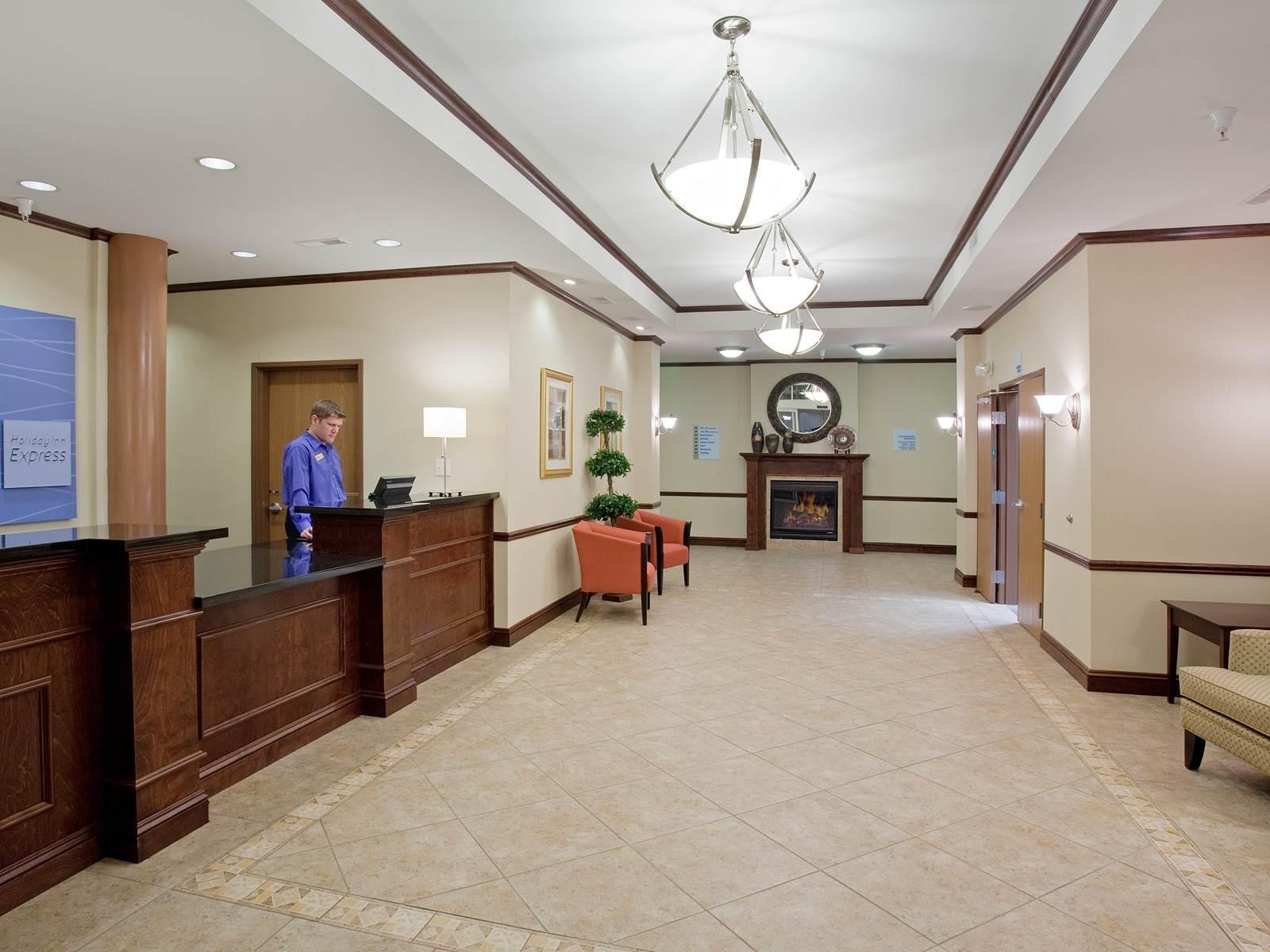 Holiday Inn Express & Suites Buffalo, An Ihg Hotel Luaran gambar